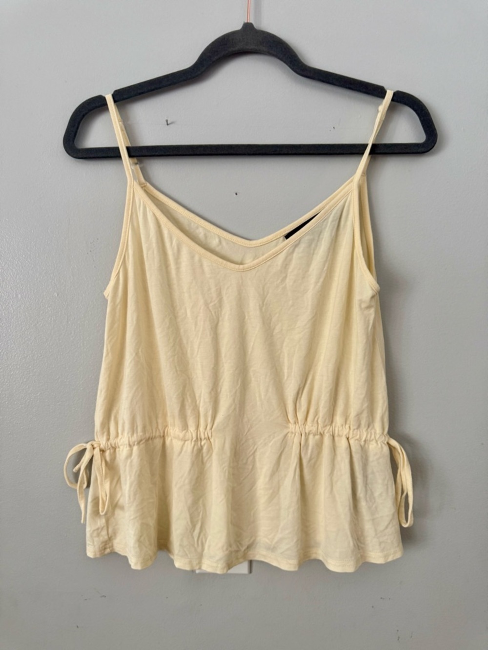 EUC KENDALL + KYLIE Vanilla Bean Drawstring Peplum Cami Top